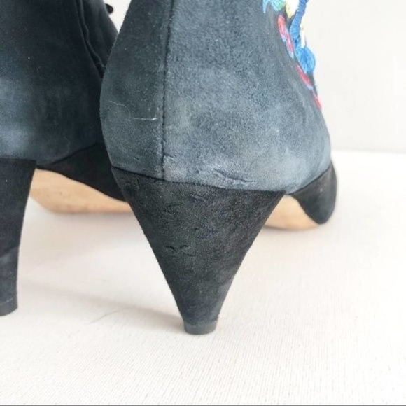 Tory Burch Cassidy Black and Blue Suede Floral Embroidered Lace Up Booties 8.5 - Picture 9 of 16